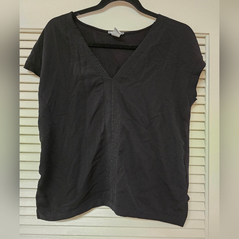H&M - Lightweight Bohemian Loose-Fit Black Short-Sleeve Top